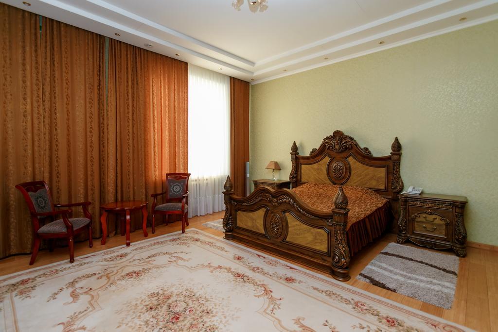 Respect Hotel Pavlodar Exterior photo